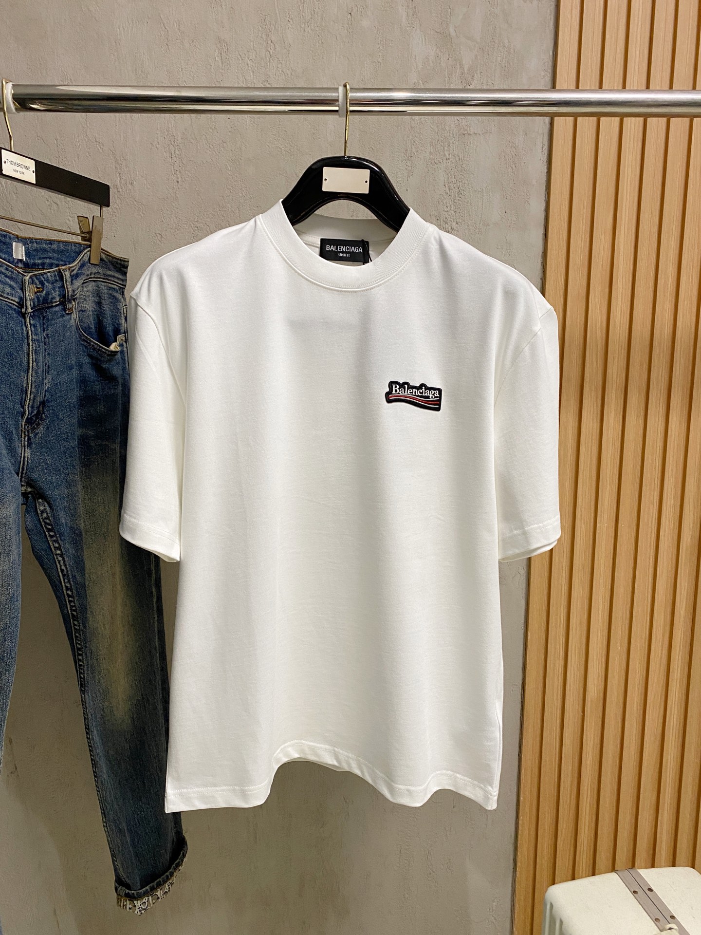 short sleeves